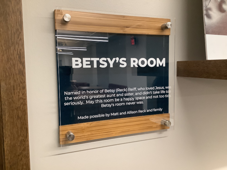 Room-naming donor sign, Honor of Betsy (Reck) Reiff, Minneapolis Campus, University of Minnesota
